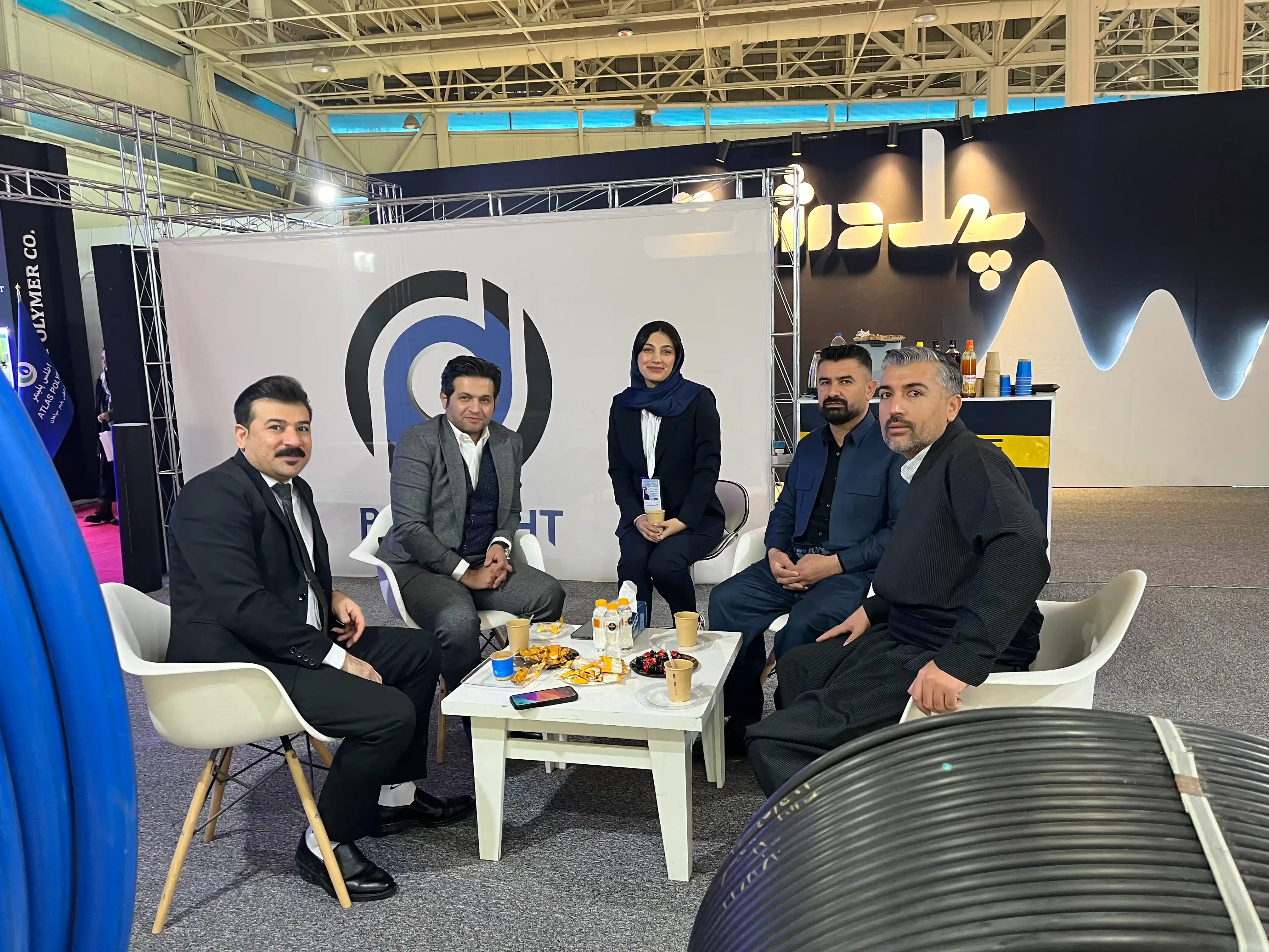 الدورة العاشرة لمعرض طهران الشامل ١٤٠٤ - صورة ٣